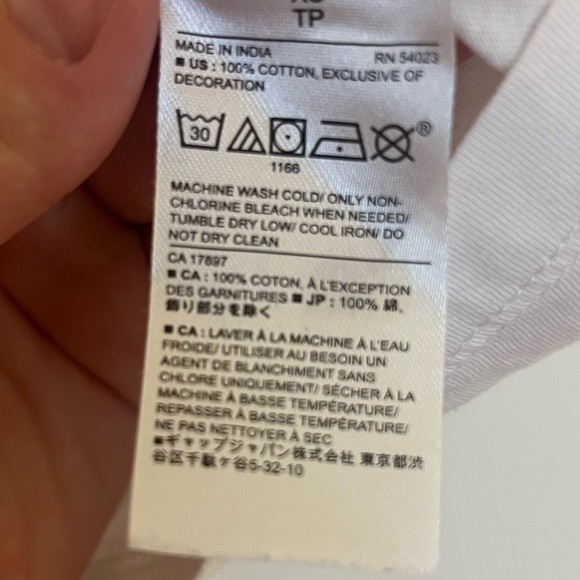 2/$25 Banana Republic- White Blouse Top with Black Detail - Picture 6 of 7